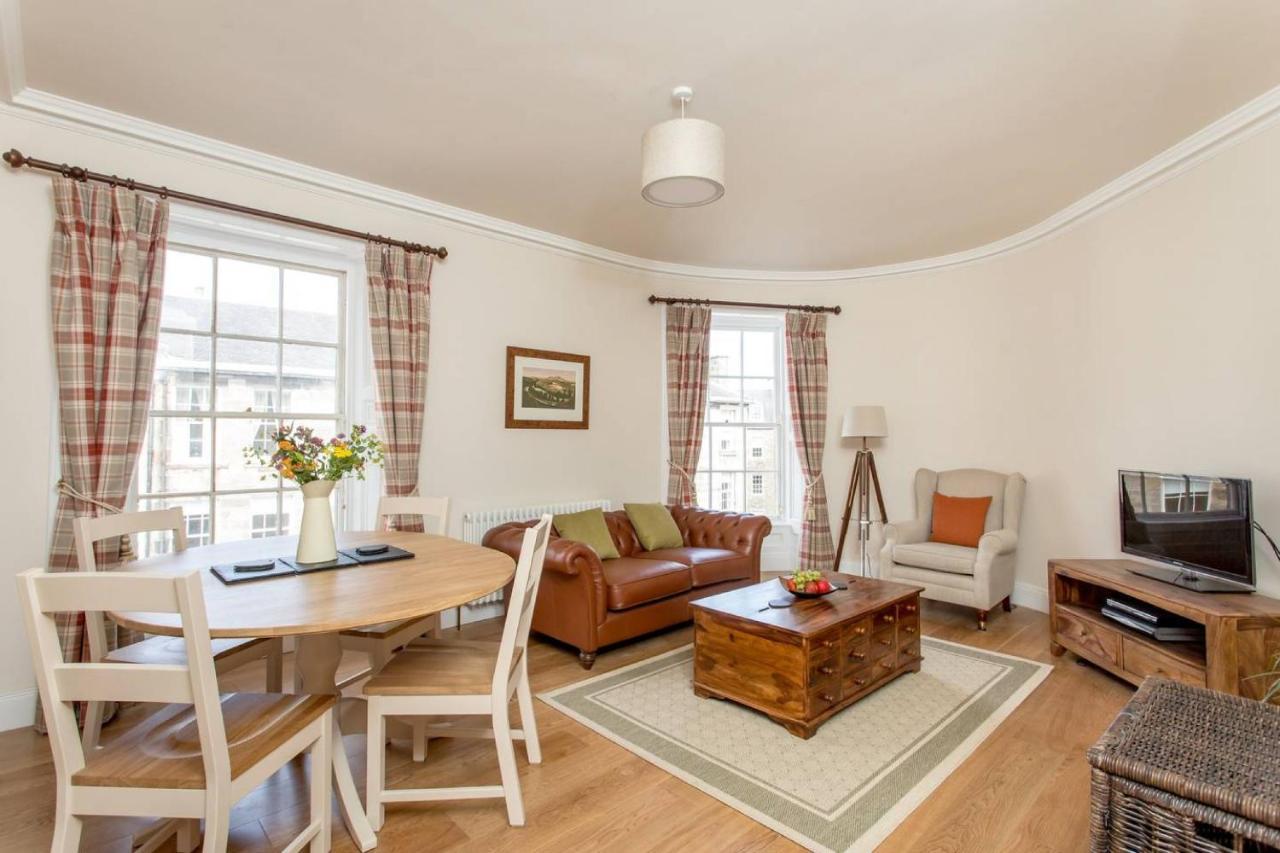Appartamento Joivy Stylish In Trendy New Town Location Edimburgo